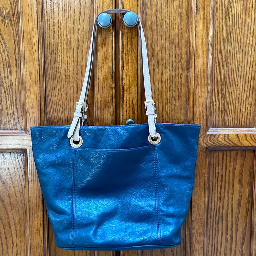 Navy blue leather Michael Kors Jet Set tote